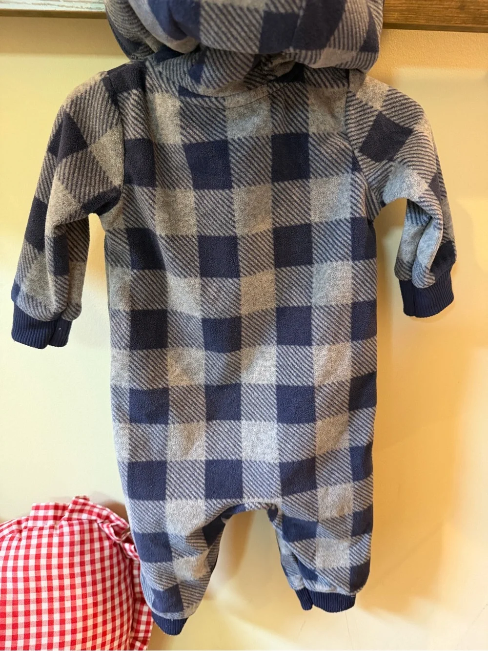 Carter's Baby Boy One Piece Zip Up Romper Size 6 Months